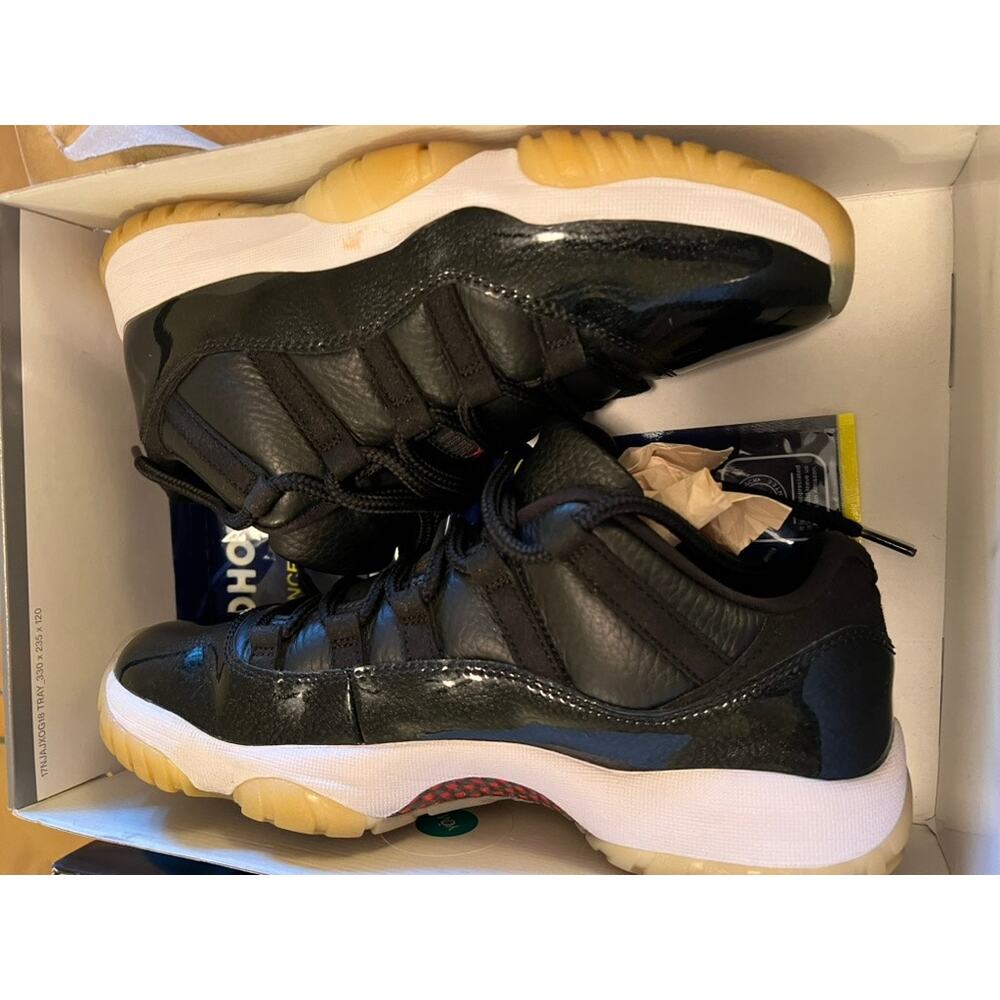 Nike Air Jordan 11 Retro Low Barons Size 9.5